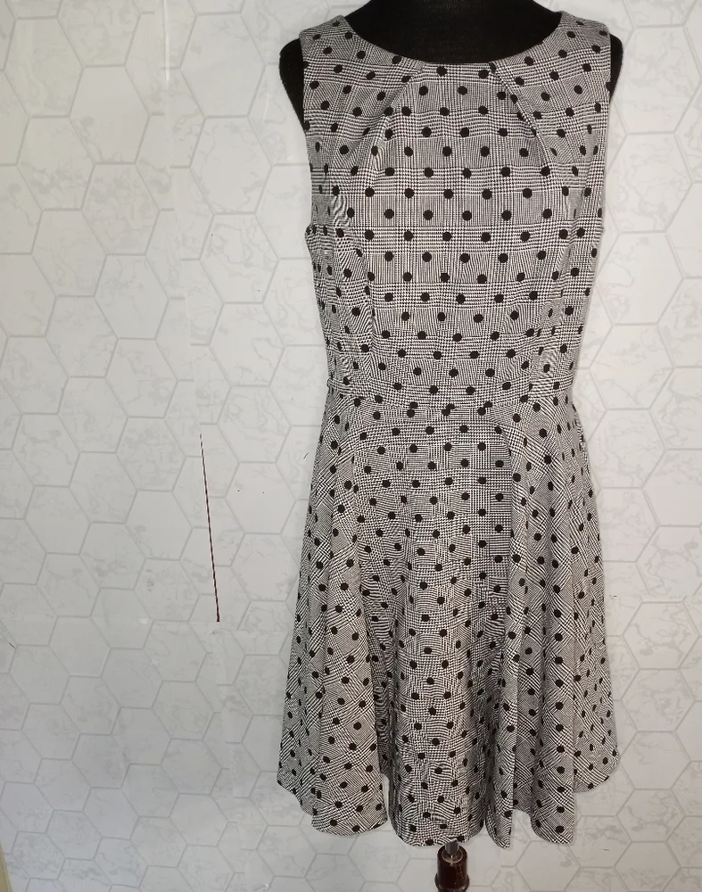 ELLE Plaid polka-dot flare dress in gray/black - Picture 11 of 16
